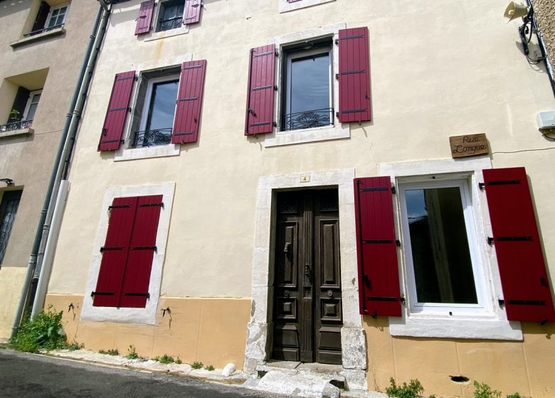 GITE MAISON DANS LES CORBIERES